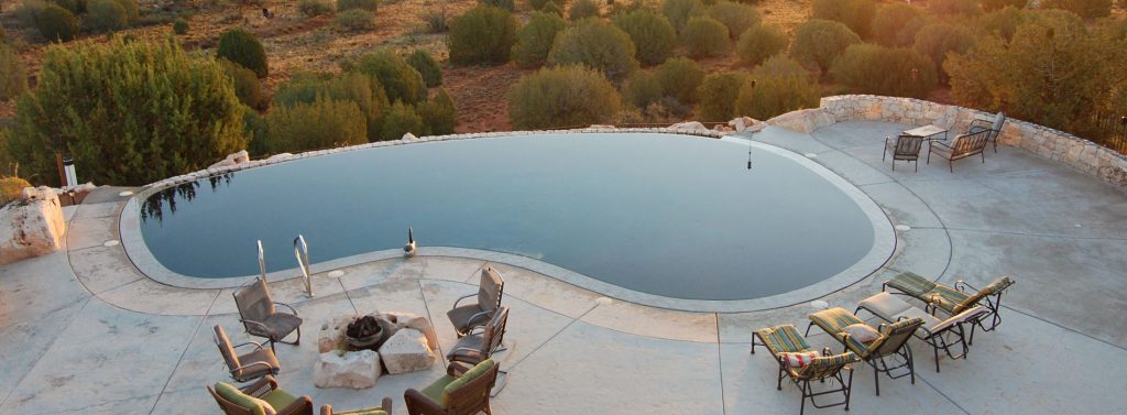 costruzione piscine a sfioro