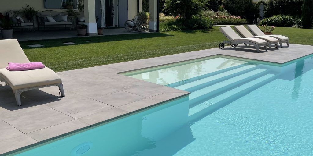 Scelta fondo Piscina