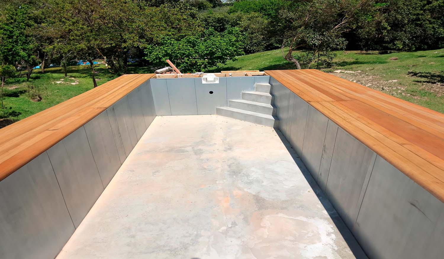 Realizzazione piscine fuori terra